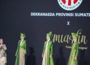Disaksikan Wakil Ketua Dekranasda Sumbar Ny. Amalia Audy, Karya Perancang Emi Arlin x Tampil Memukau di IFW 2024 JCC