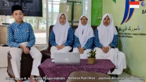 Hebat! Raih Medali Emas, Siswa MTsN 3 Malang Juara Riset International Exhibition di Romania 