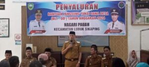 Masyarakat Nagari di Kecamatan Lubuk Sikaping Pasaman Terima BLT