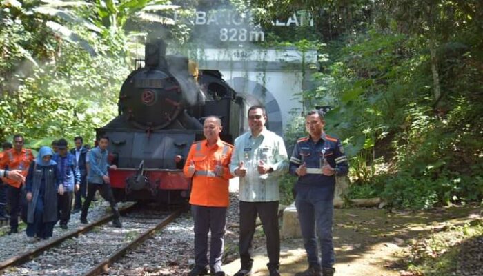 Wah..! Yang Ingin Naik Kereta Api ke Sawahlunto, Mak Itam Aktif Beroperasi Selama Lebaran