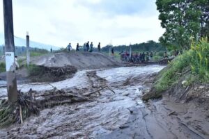 Tanah Datar Dikepung Banjir Lahar Dingin, 5 Kecamatan Berhulu ke Puncak Marapi