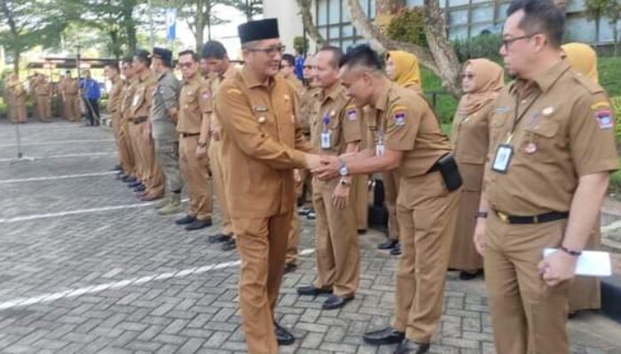 Usai Libur Lebaran, Walikota dan ASN Pemko Padang Saling Bermaafan