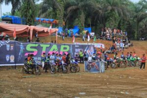 Crosser dari Berbagai Daerah Tampil di Bupati 1 Motocross & Grasstrack RRT Air Haji Open 2024 Pasaman Barat