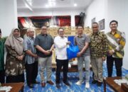 Rumah Zakat Sumbar Salurkan 100 Paket Sembako Warga Miskin Tanah Datar