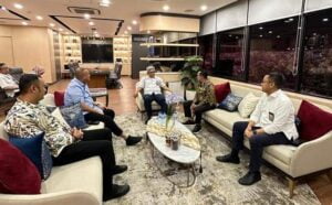 Didampingi Andre Rosiade, Bupati Eka Putra Perjuangkan 7 Jalan Gerbang Masuk Tanah Datar di Kemen-PUPR