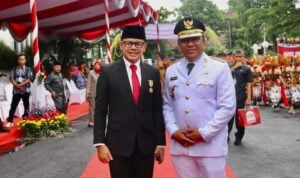 Pj. Bupati Kepulauan Mentawai Hadiri Peringatan Hari Otonomi Daerah ke XXVII di Surabaya