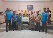 YBM PLN UP3 Padang Santuni Anak Panti Asuhan Koto XI Tarusan Korban Banjir Pesisir Selatan