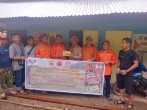 Nagari Batipuah Ateh Tanah Datar Salurkan Bantuan untuk Korban Banjir Pesisir Selatan