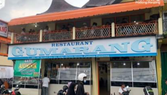 SERBA-SERBI: Tak Lengkap Rasanya Pulang Kampung Kalau Belum Berkelakar di Restoran Gumarang