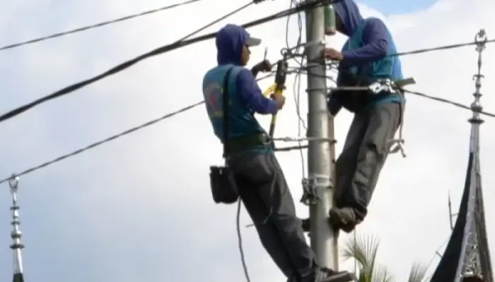 PLN Tuntas Pulihkan Listrik 100 Persen, Kini Lokasi Bencana Galodo Sumbar Terang Kembali
