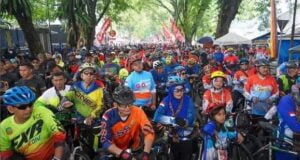 30.000 Lebih Pesepeda dari Berbagai Daerah Meriahkan Gowes Siti Nurbaya Adventure VIII di Padang
