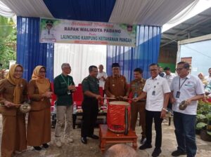 Didukung CSR PT Semen Padang, Walikota Hendri Septa Lounching Kelurahan Kuranji Sebagai Kampung Ketahanan Pangan
