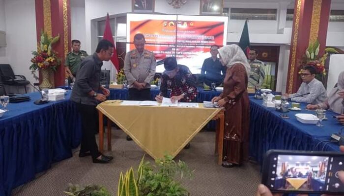 Walikota Hendri Septa Kembali Cairkan Rp2,85 Miliar untuk Pilkada Kota Padang, Ada untuk Polresta dan Kodim 0312 