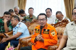 Dihadapan BNPB dan Gubernur Sumbar, Bupati Eka Putra Sampaikan Kondisi Terkini Tanah Datar Pasca-Galodo
