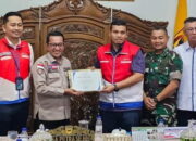 Serahkan Bantuan Logistik untuk Korban, Pertamina Juga Bantu BBM Alat Berat Pemulihan Lokasi Galodo Sumbar