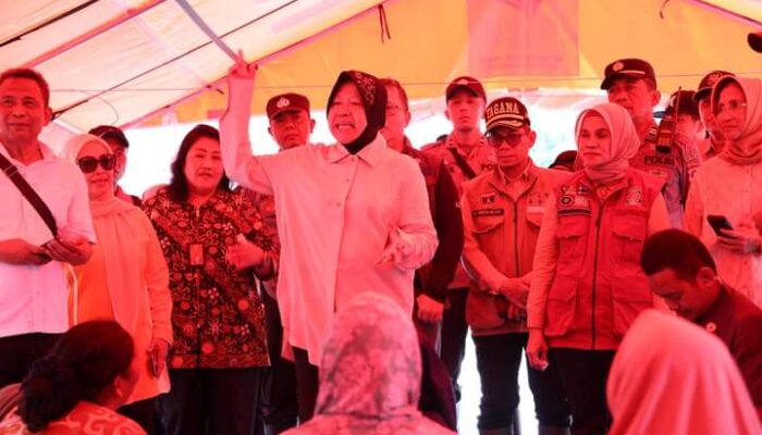 Galodo Masih Berpotensi, Mensos Pindahkan Pengungsi Parambahan ke SMPN 4 Batusangkar