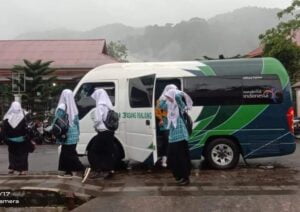 SMAN 3 Padang Panjang Sediakan Layanan Antar Jemput Siswa Terdampak Banjir Bandang