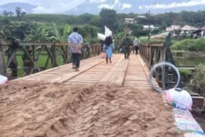 Dari 23 Jembatan Putus di Tanah Datar, 10 Diantaranya Sudah Dibangun Jembatan Darurat