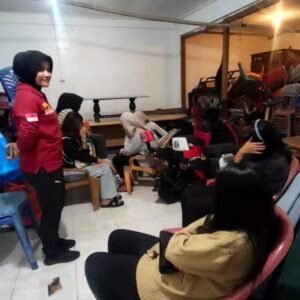 Nongkrong Hingga Larut Malam di Taplau, 7 Wanita Muda Diamankan Satpol PP Padang