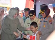 Ketua Umum Dharma Pertiwi Kunjungi Posko Pengungsian Korban Galodo Agam