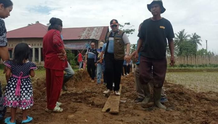 Padang Bagoro Buka Jalan Baru Tampat Durian-Durian Tigo Batang di Kelurahan Korong Gadang Kuranji