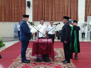 Yosefriawan Dilantik Jadi Pejabat Sekda Kota Padang