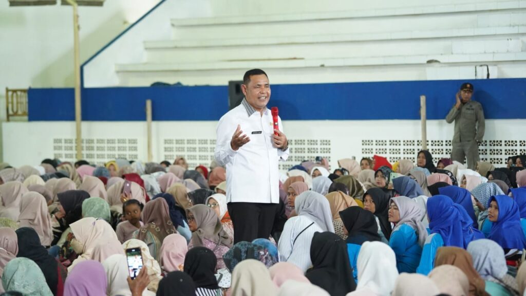 Bupati Solok Epyardi Asda dan Keberpihakan pada Buruh