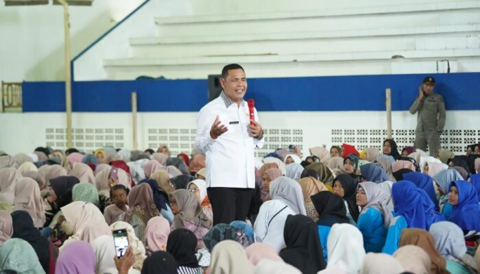 Bupati Solok Epyardi Asda dan Keberpihakan pada Buruh