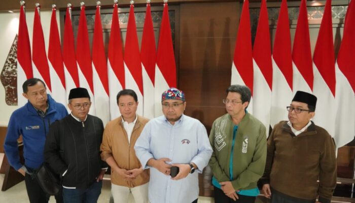 Terbang ke Arab Saudi, Menang Yaqut Cek Persiapan Akhir Pelayanan Haji