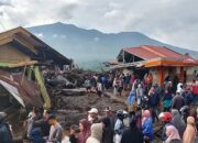 BREAKINGNEWS: 15 Korban Meninggal Dunia! Galodo Terjang Agam-Tanah Datar, Jalan Padang-Bukittinggi Putus Total