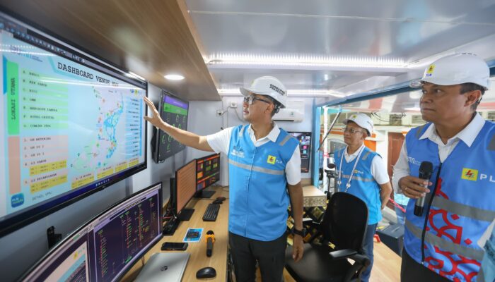 Tinjau Posko Utama, Dirut PLN Pastikan Kelistrikan KTT WWF di Bali Aman