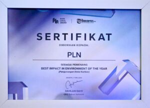 Kurangi Emisi Karbon, PLN Sabet Penghargaan Best Impact in Environment of The Year