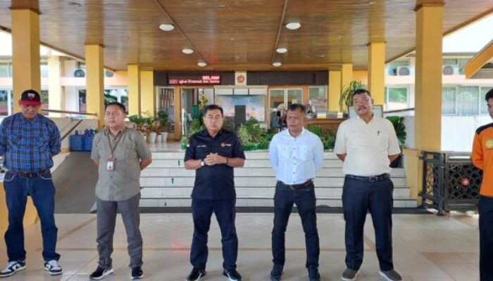 PNP Turunkan Tim Rescue Bantu Korban Galodo di Nagari Sungai Jambu Pariangan yang Terisolir Karena Jembatan Putus