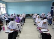 Ratusan Siswa SLTA se-Sumarera Barat Ikut Olimpiade Halal “Minangkabau Halal Festival” di UNP