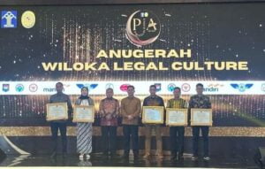 Camat Salimpaung Tanah Datar Raih Penghargaan Wiloka Legal Culture 2024 dari Kemenkum HAM RI