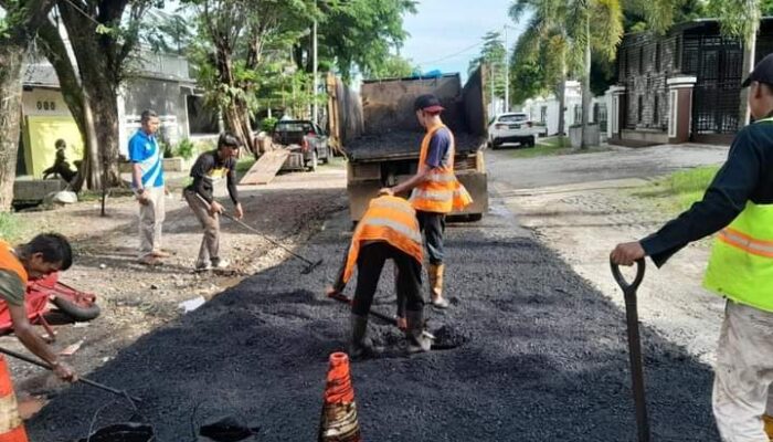 Berikut 85 Titik Jalan Telah Ditambal Pemko Padang, 20 Titik Lagi Dicor