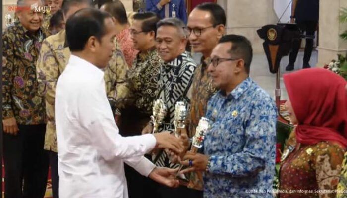 Program “Intan Pengasih” Sukses, Tanah Datar Terima Penghargaan TPID dari Presiden RI