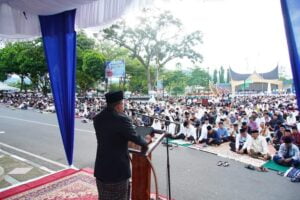 Lebaran Idul Adha di Ranah Duka, Bupati Tanah Datar: Ayo Bangkit, Ada Hikmah di Balik Bencana!