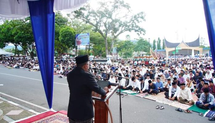 Lebaran Idul Adha di Ranah Duka, Bupati Tanah Datar: Ayo Bangkit, Ada Hikmah di Balik Bencana!
