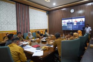 Pj Sekda Padang Paparkan Penerapan 6 Pilar Smart City pada Rapat Evaluasi dengan Kemenkominfo RI
