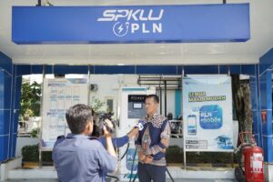 Dukung Pertumbuhan EV, PLN Tambah SPKLU di Lokasi Strategis di Sumbar