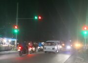 FLASH: Membingungkan! Lampu Hijau dan Merah di Traffic Light Bypass Balai Baru Kompak Menyala
