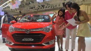 Daihatsu Sigra Jadi Mobil LCGC MPV Pilihan Utama Keluarga Indonesia
