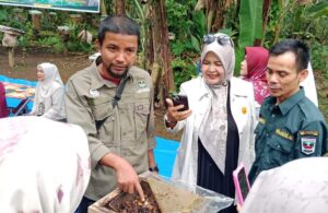 PII Indonesia Kunjungi Budidaya Madu Galo-galo dan Pinang Wangi Desa Padusunan Pariaman