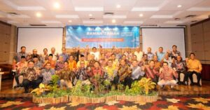 Para Mantan Direktur dan Komisaris Berbagi Kisah Sukses dengan Direksi Baru Bank Nagari