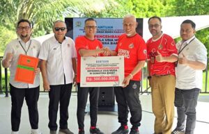 PT Semen Padang Kucurkan Lagi Setengah Miliar Rupiah untuk Pembinaan Sepakbola Sumbar