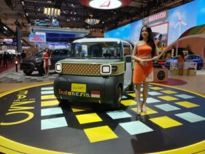 Unik dengan Konsep Fun dan Stylish, Mobil Listrik Daihatsu me:MO Curi Perhatian di GIIAS 2024