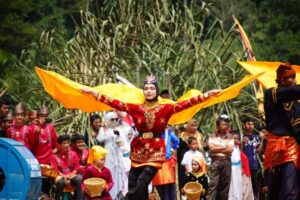 Alek Nagari Tanjuang Meriah, Dari Tarian dan Silek Kampuang Hingga Bupati Tanah Datar Ikut Mairiak Padi