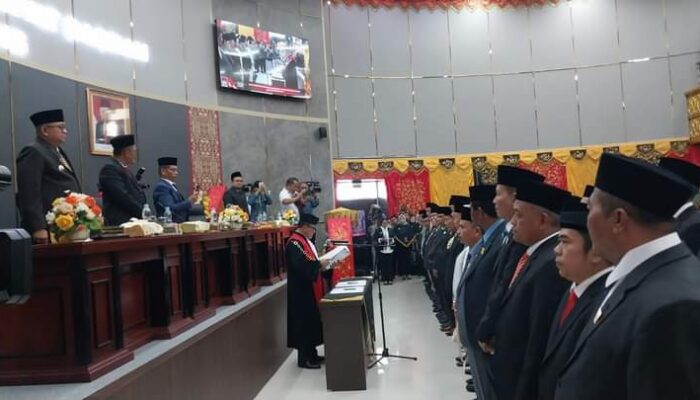 Ini Harapan Walikota Kepada 45 Anggota DPRD Kota Padang yang Baru Dilantik