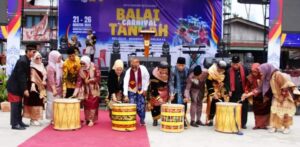 Iven Nagari Balai Tangah Carnival Lestarikan Budaya, Tingkatkan Ekonomi Masyarakat